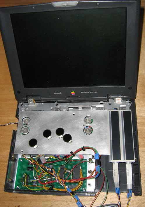 Ipson embedded in Mac laptop / Juan Parra
